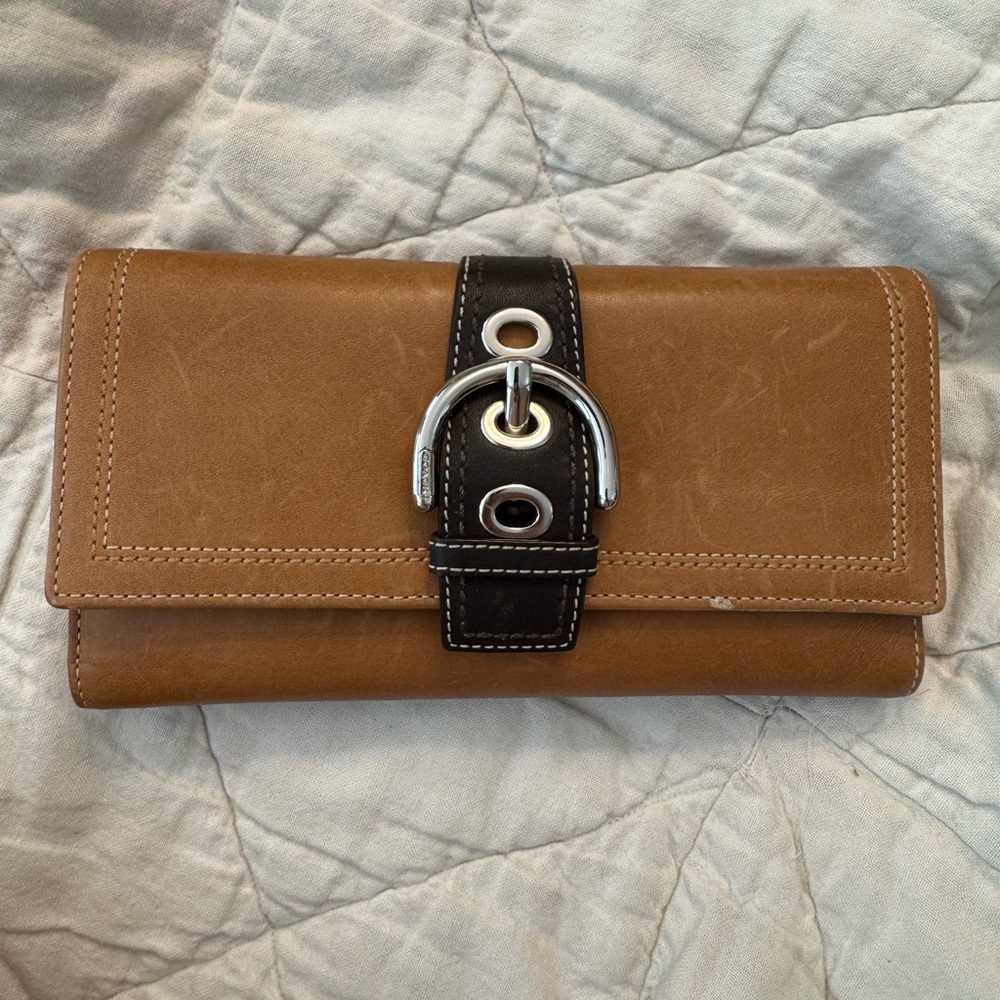 Vintage Coach Leather Buckle Wallet Clutch Tan Brown Equestrian Style